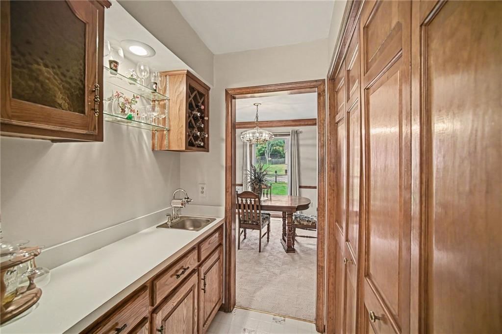 Photo 9 of 29, 8309 N Marston Avenue, Kansas City, MO 64151