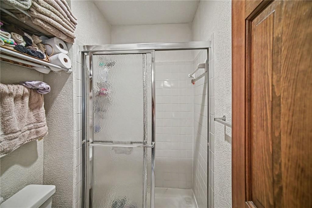 Photo 16 of 29, 8309 N Marston Avenue, Kansas City, MO 64151