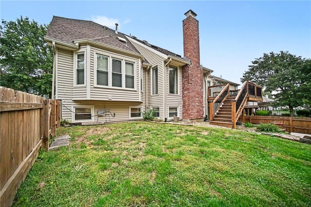 Fenced yard at 8309 N Marston Avenue, Kansas City, MO 64151