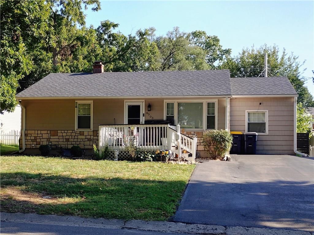 4503 NE 50th Street, Kansas City, MO: listing photo 2