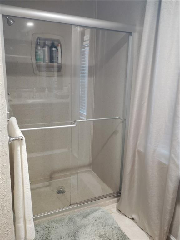 Photo 7 of 17 - 4503 NE 50th Street, Kansas City, MO 64119