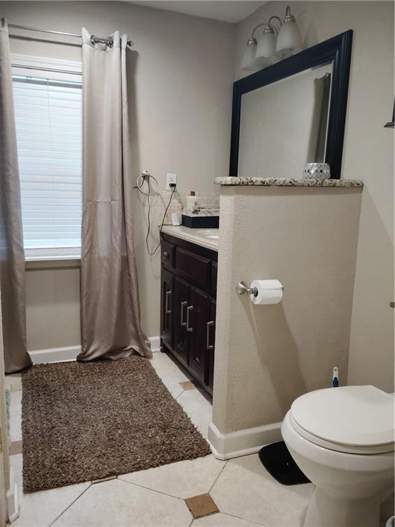 Photo 8 of 17 - 4503 NE 50th Street, Kansas City, MO 64119