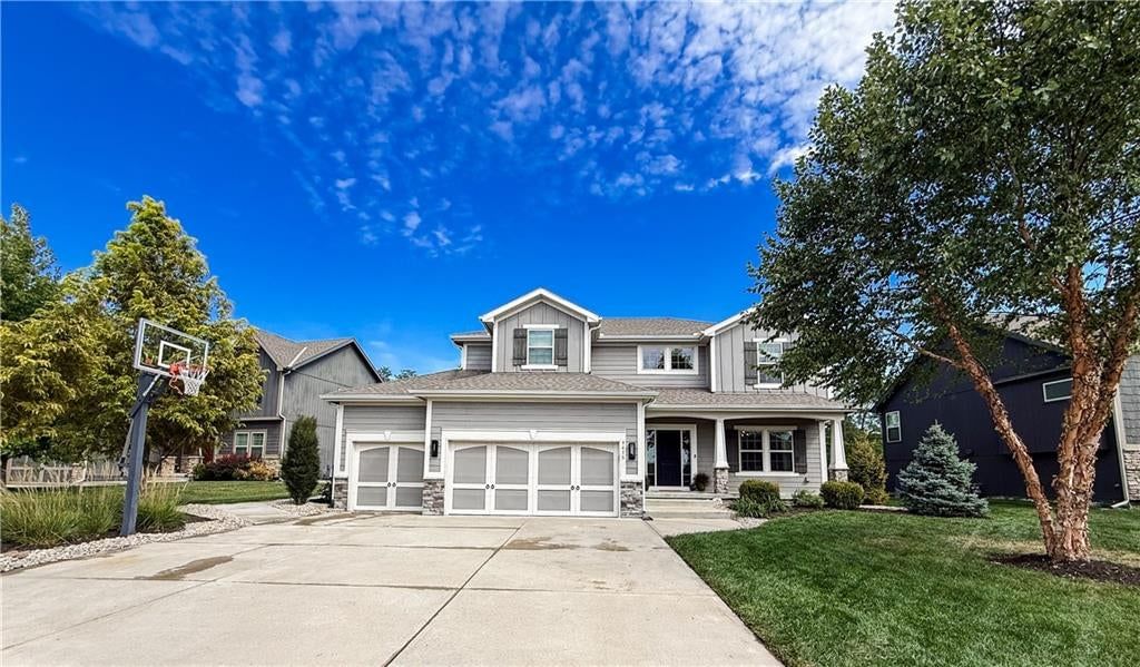 9415 NE 97th Street, Kansas City, MO: listing photo 2