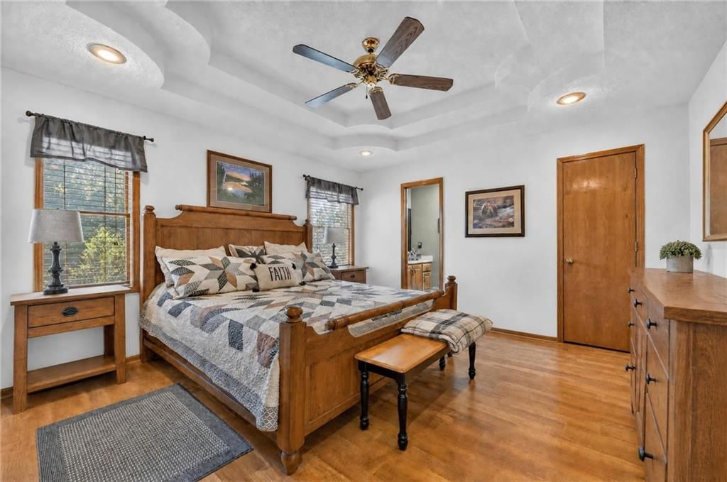 14318 Kimberly Drive — photo 10
