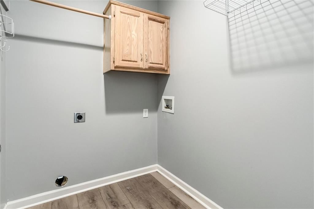 6624 W 149TH Street — photo 11