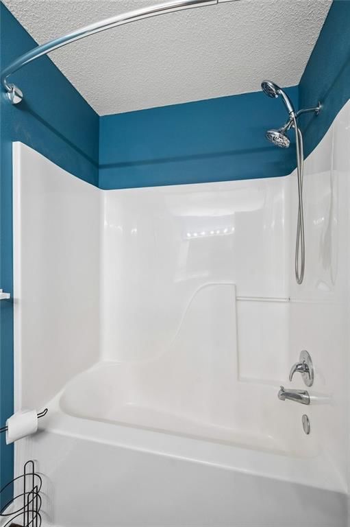 9747 N Lewis Avenue — photo 15