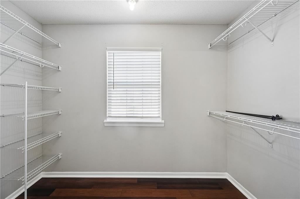 9747 N Lewis Avenue — photo 23