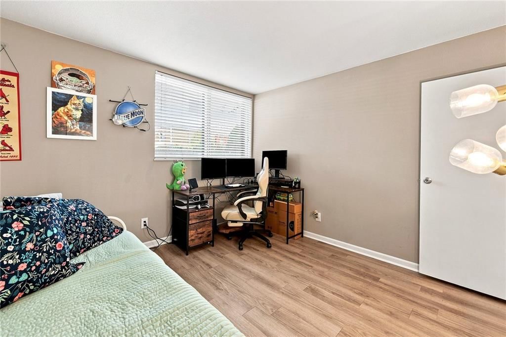 9622 Perry Lane — photo 17