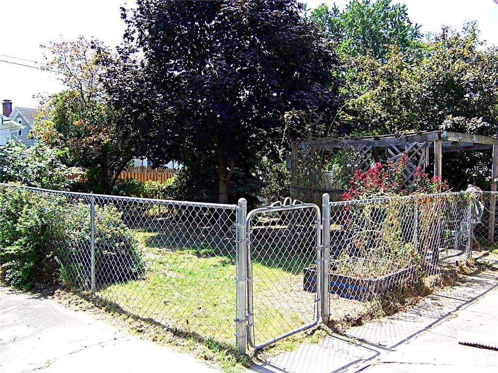 2814 Edmond Street — photo 37