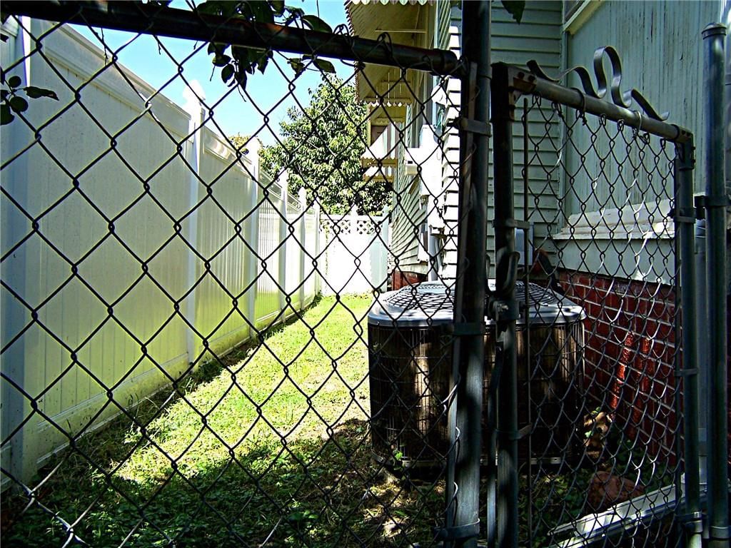 2814 Edmond Street — photo 41
