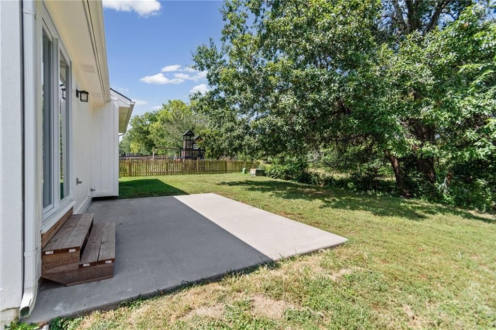 8620 NE 116th Street — photo 21