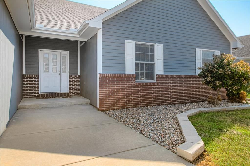 1706 Bluebird Court — photo 5