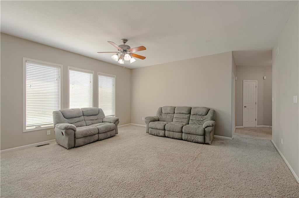 1706 Bluebird Court — photo 8