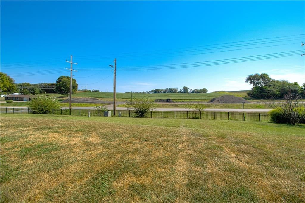 1706 Bluebird Court — photo 35