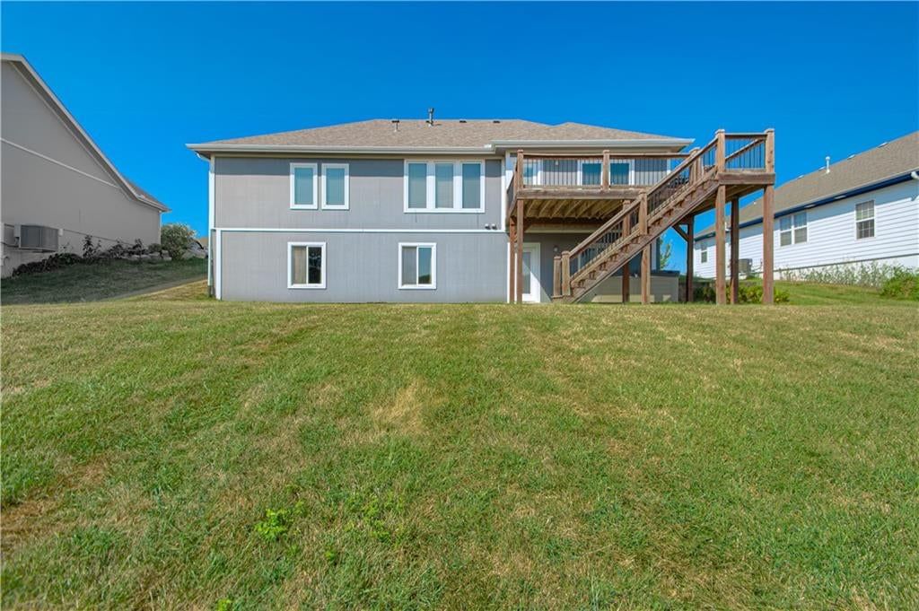 1706 Bluebird Court — photo 36
