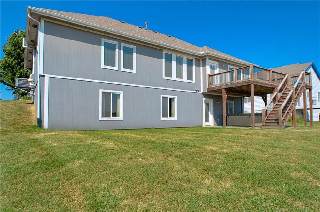 1706 Bluebird Court — photo 40