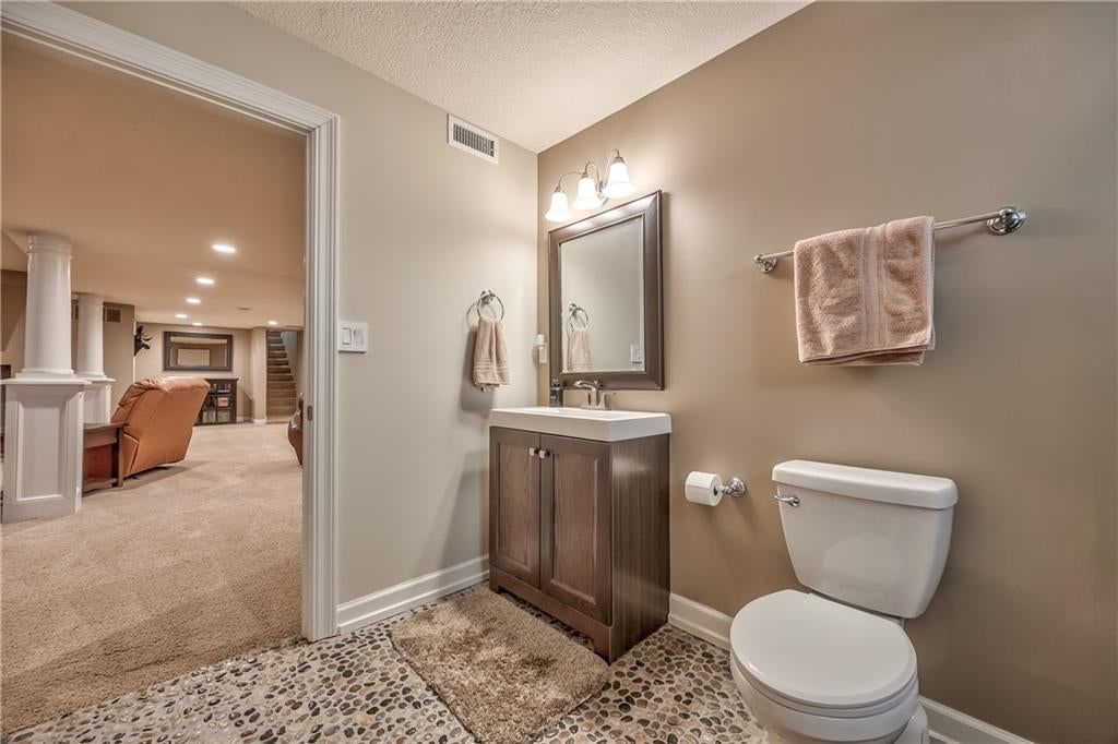 5401 W 65 Place — photo 32