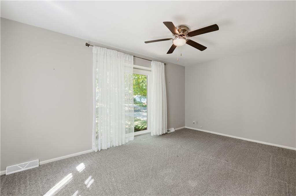Photo 25 of 59 - 13203 W 76th Street, Lenexa, KS 66216