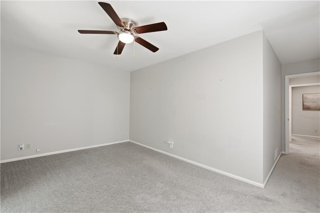 Photo 26 of 59 - 13203 W 76th Street, Lenexa, KS 66216