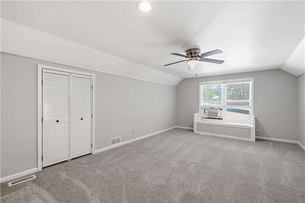 Photo 29 of 59 - 13203 W 76th Street, Lenexa, KS 66216