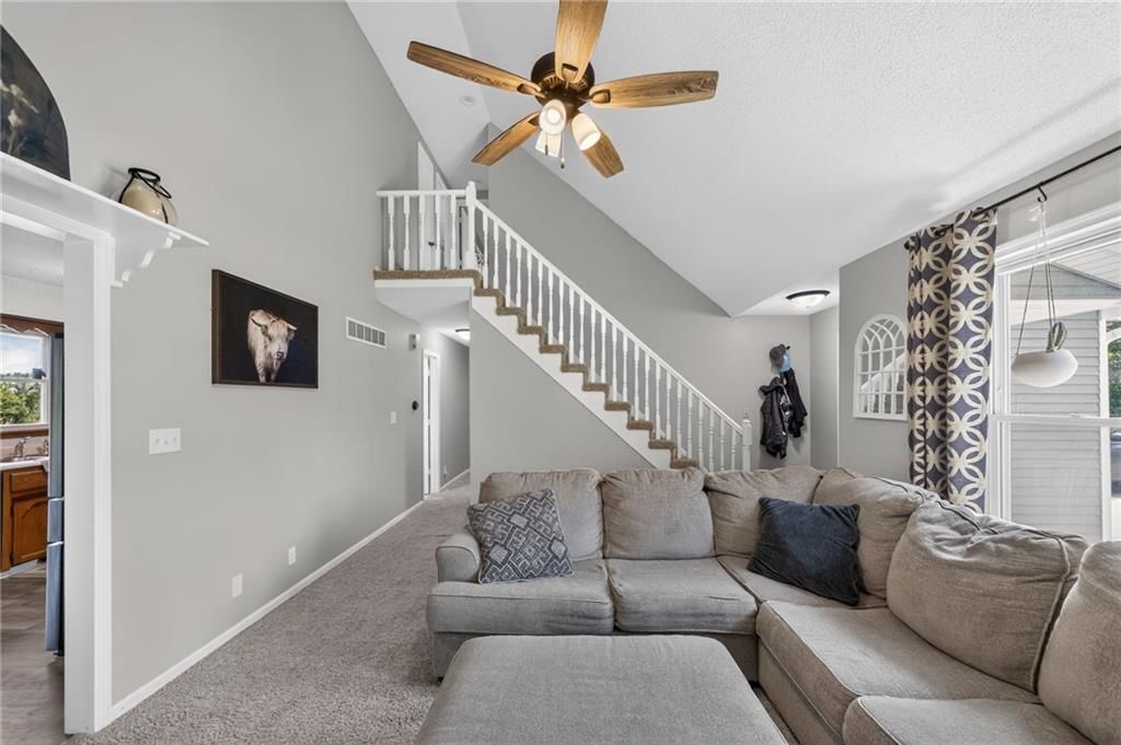 306 Lakeland Drive — photo 5