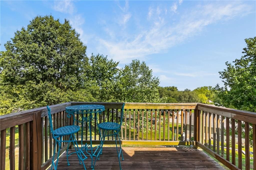 306 Lakeland Drive — photo 13