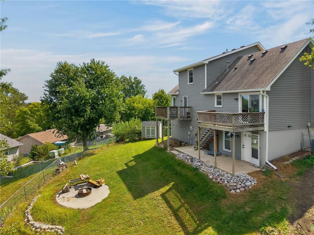 306 Lakeland Drive — photo 30