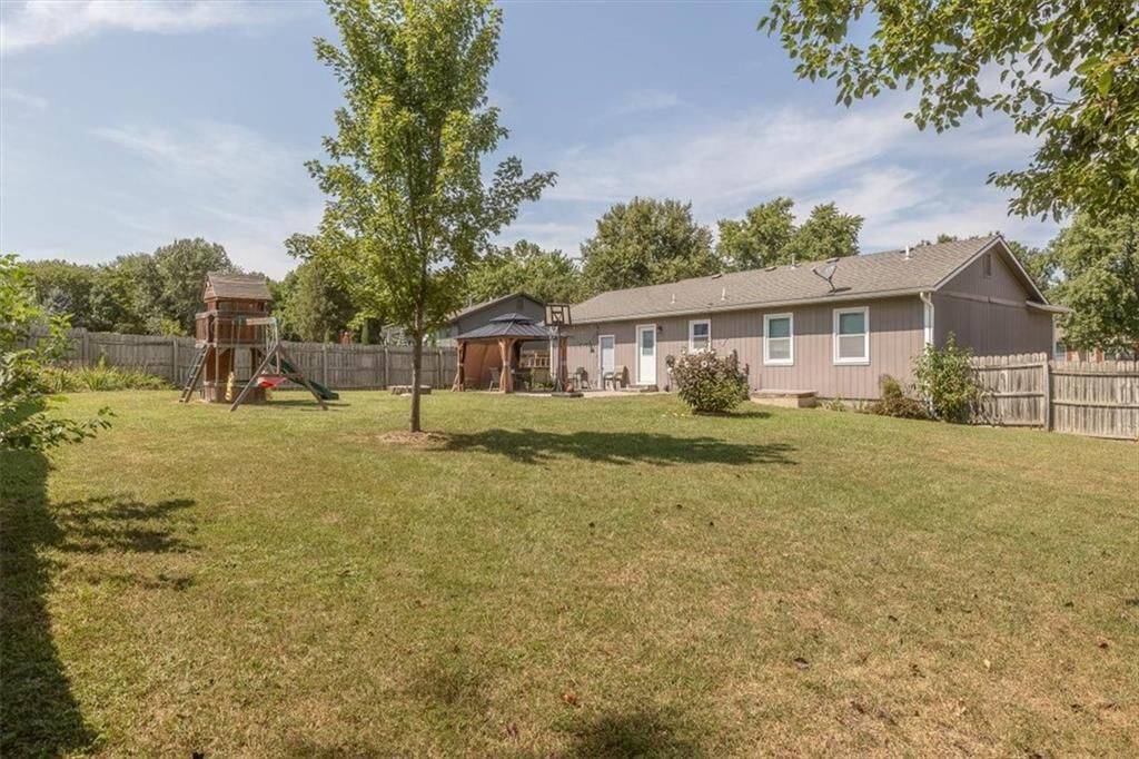 1635 Savage Street — photo 13