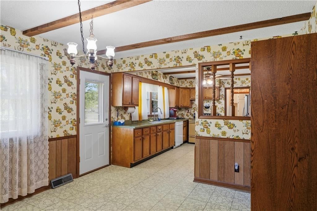 16670 Leavenworth Road — photo 5