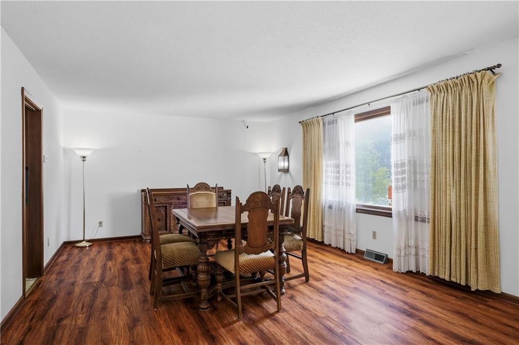 16670 Leavenworth Road — photo 10