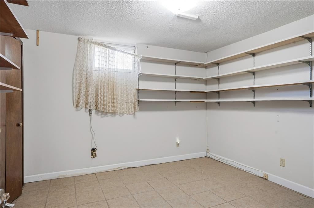16670 Leavenworth Road — photo 28