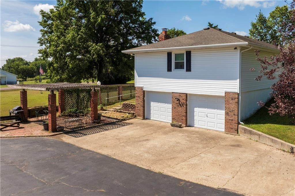 16670 Leavenworth Road — photo 35