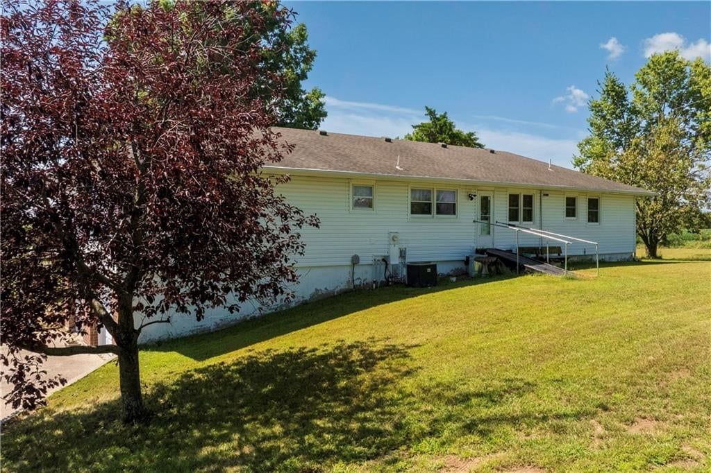 16670 Leavenworth Road — photo 36