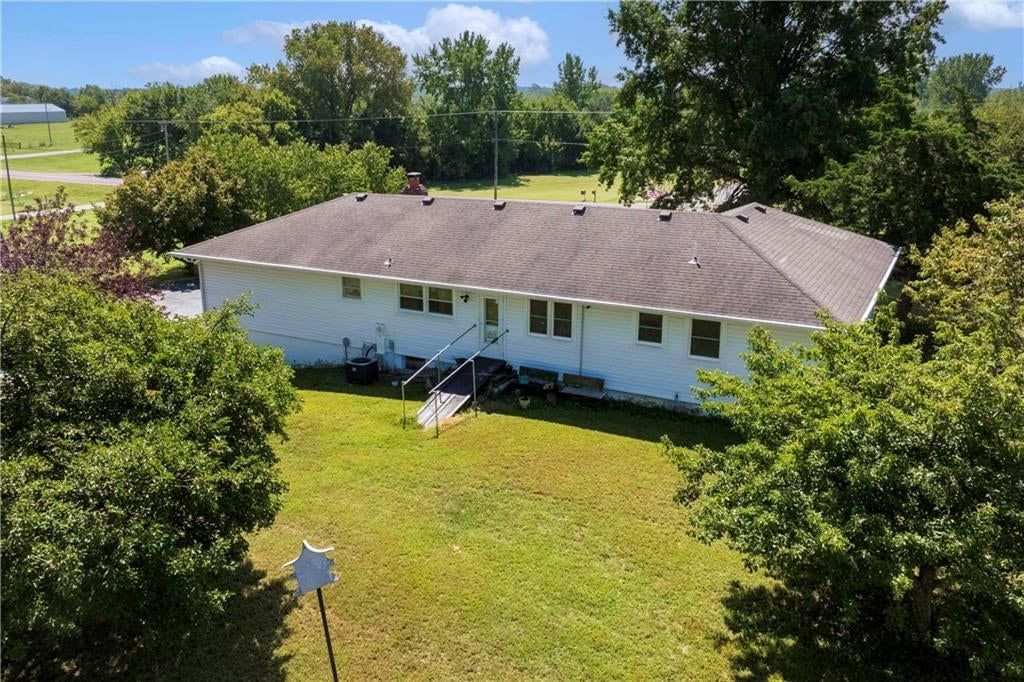 16670 Leavenworth Road — photo 37