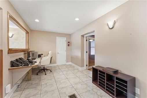 6107 Blue Ridge Boulevard — photo 11