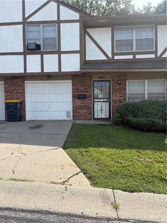 4031 Hedges Avenue, Kansas City, MO: listing photo 2