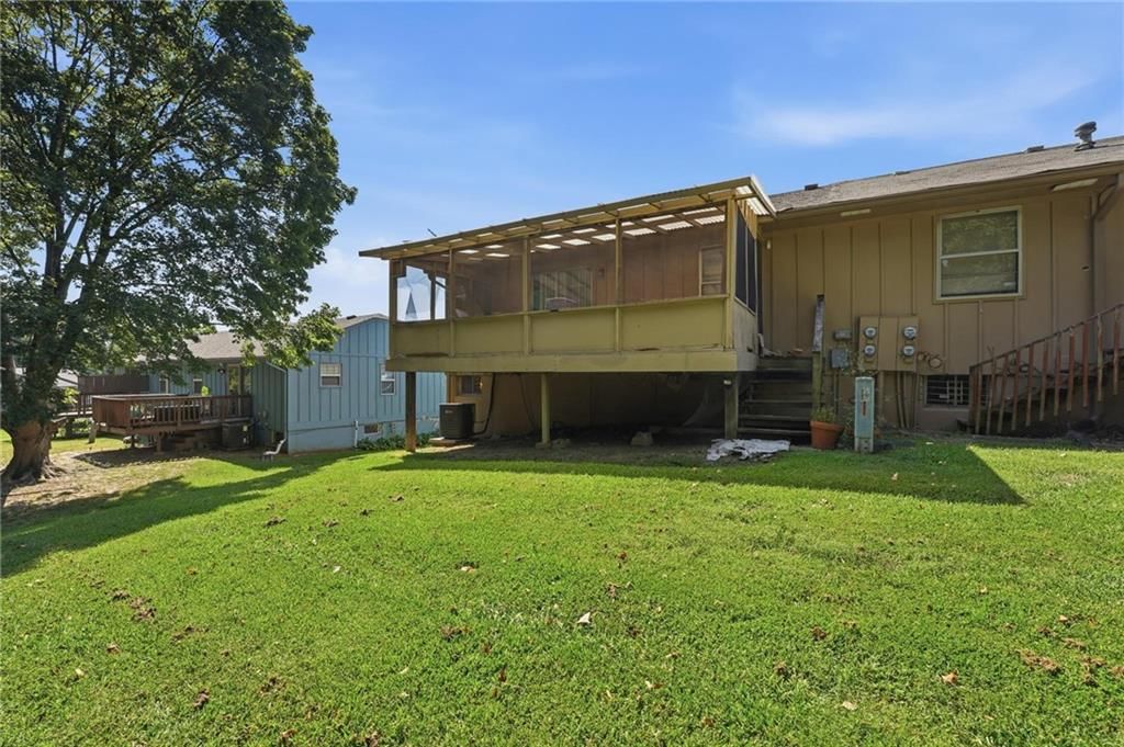 Photo 23 of 23 - 4031 Hedges Avenue, Kansas City, MO 64133
