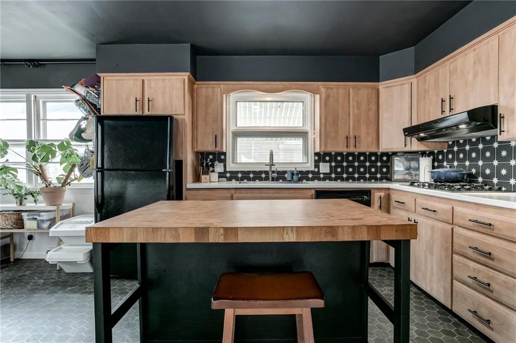 285 Orchard Street — photo 12