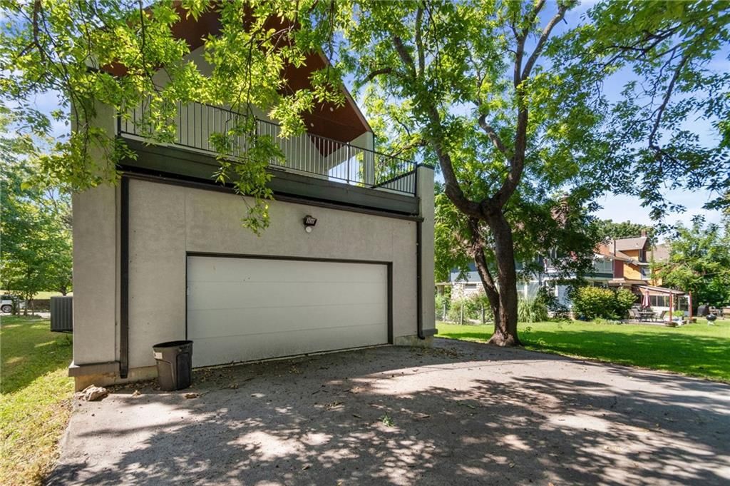 2829 Harrison Street — photo 42