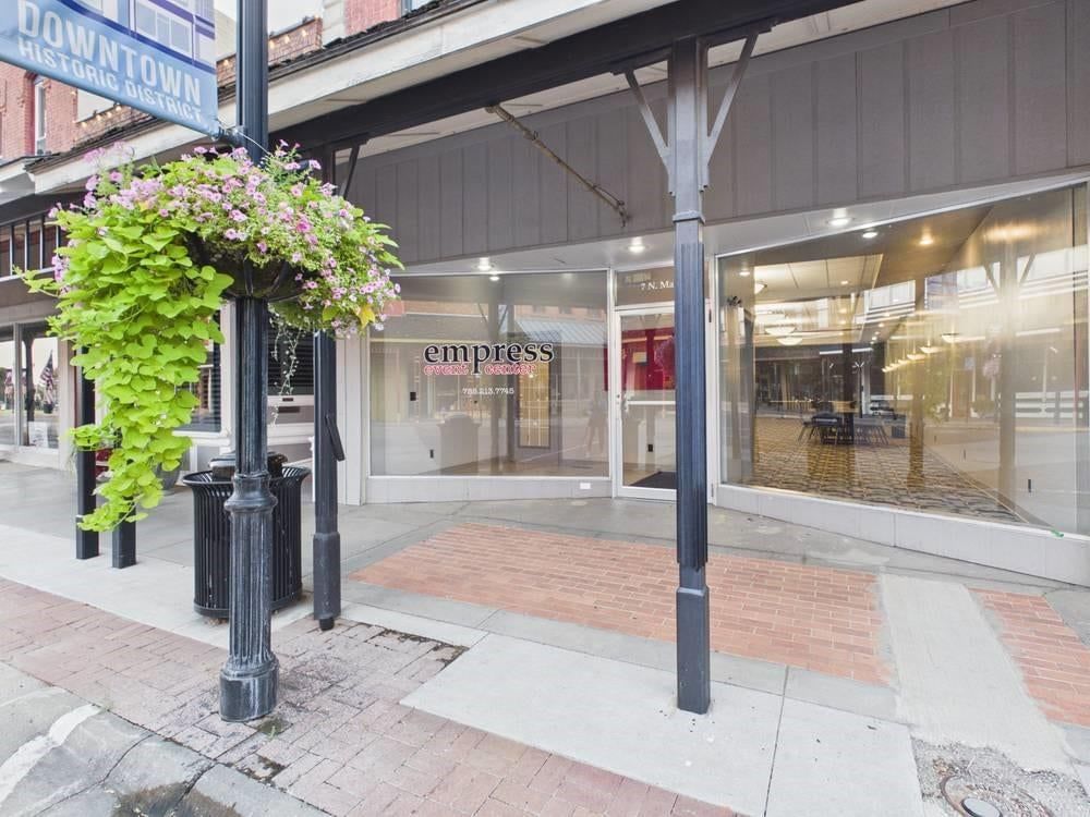 7 N Main Street — photo 3