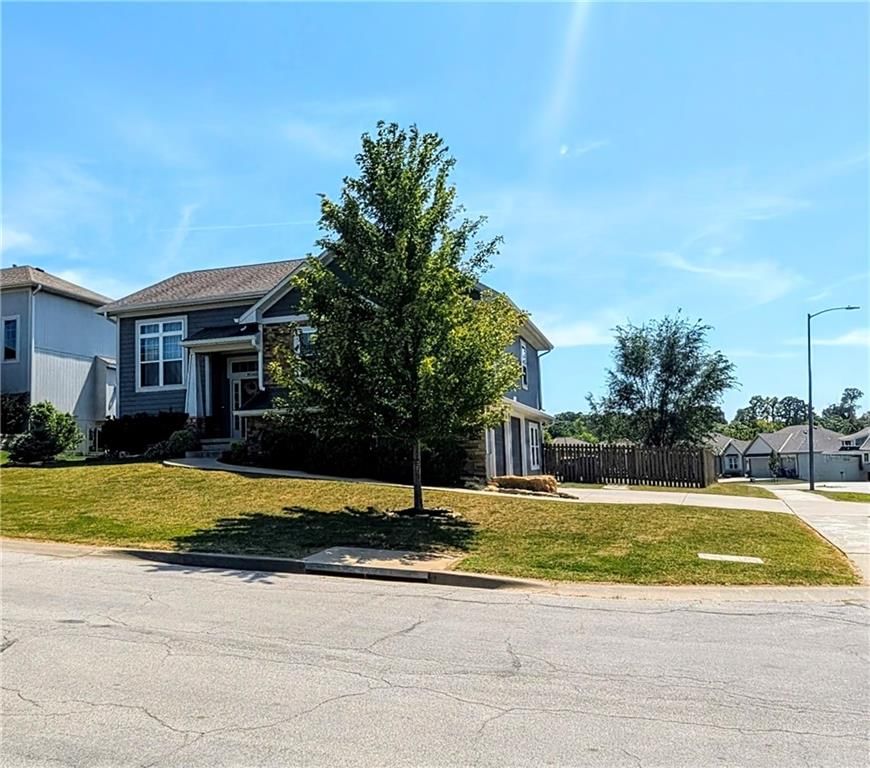 31565 W 85th Street — photo 3