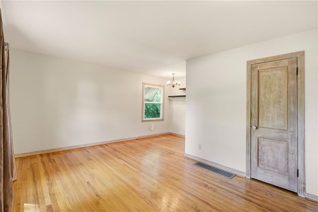 2134 Bristow Street — photo 3