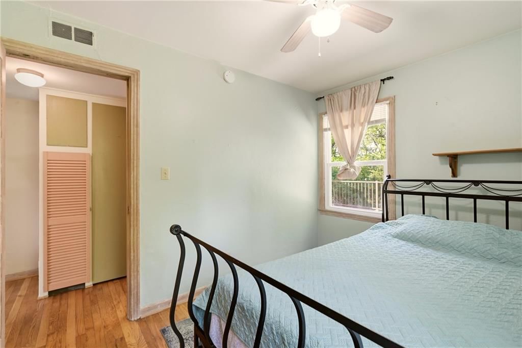 2134 Bristow Street — photo 15