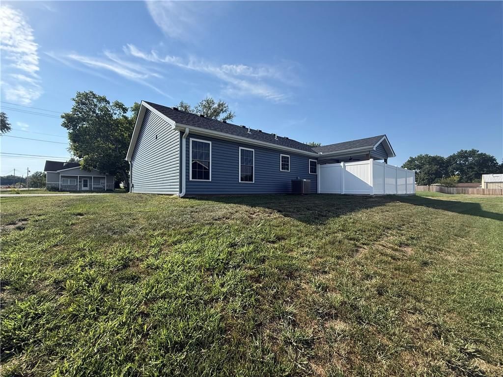 613 S Whitmer Street — photo 18