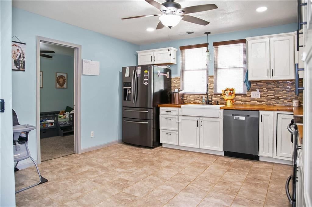 624 W Jefferson Street — photo 13