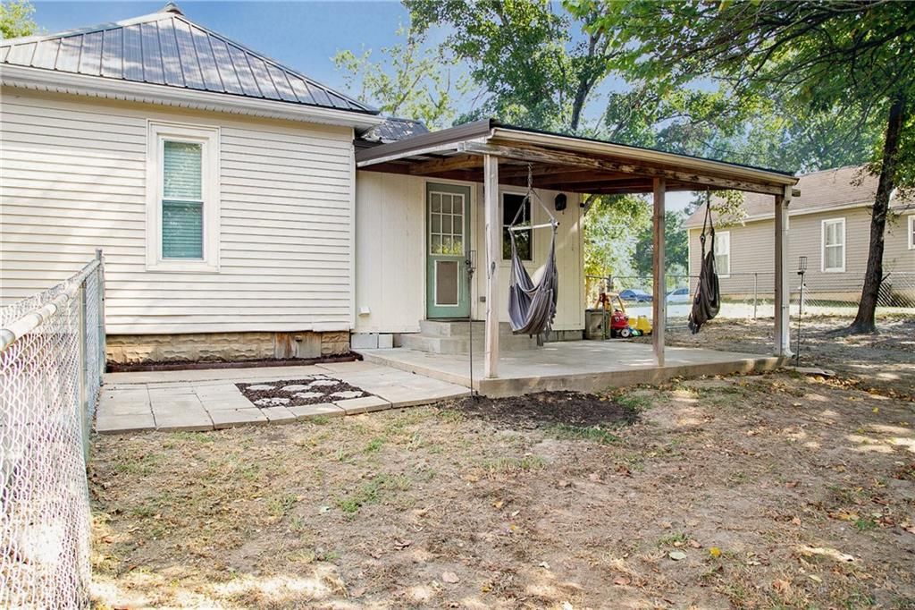 624 W Jefferson Street — photo 26