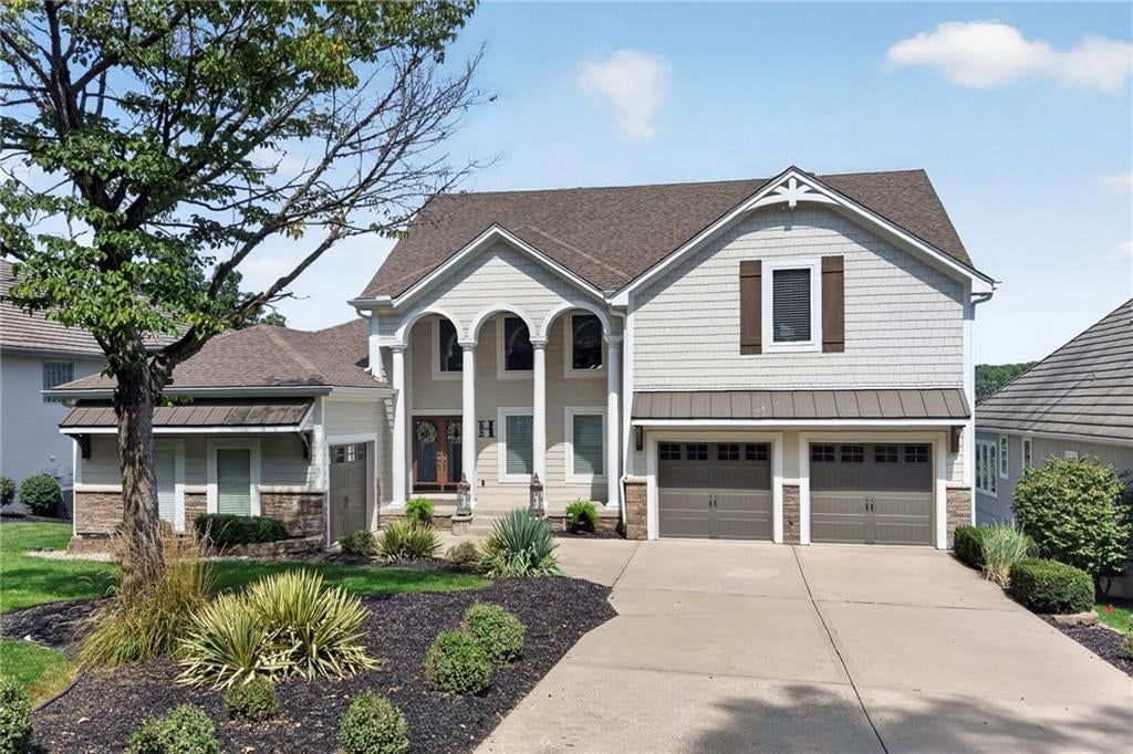 326 SouthShore Drive — photo 3