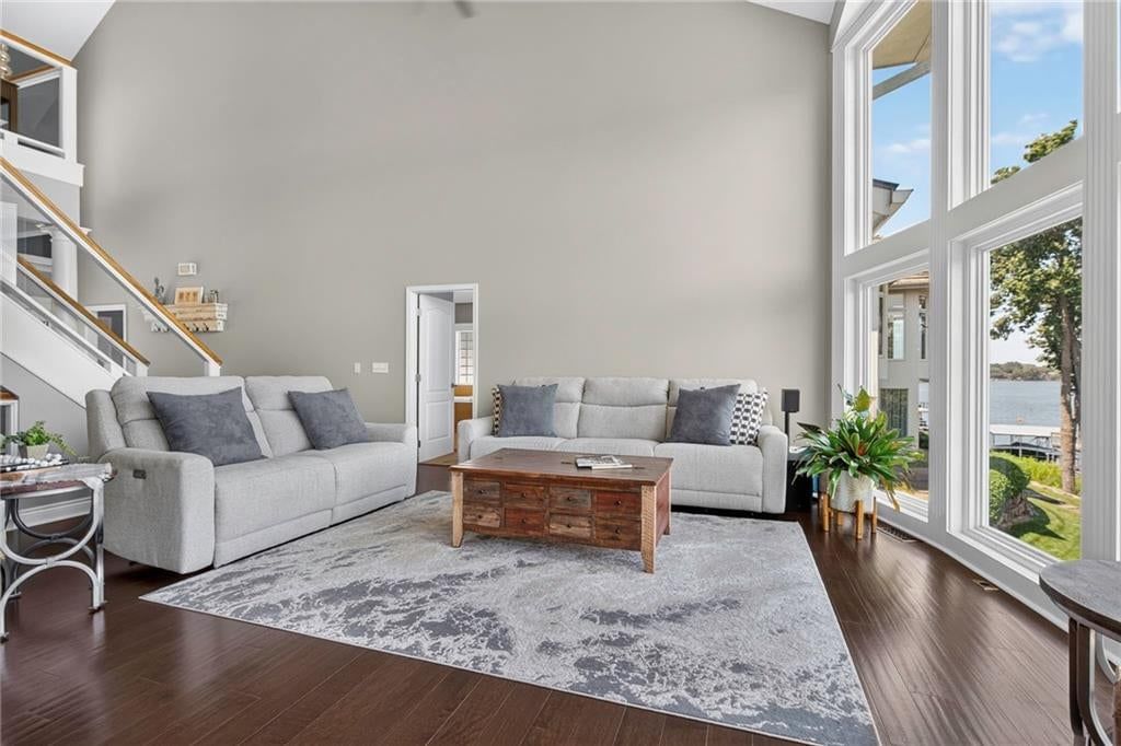 326 SouthShore Drive — photo 14