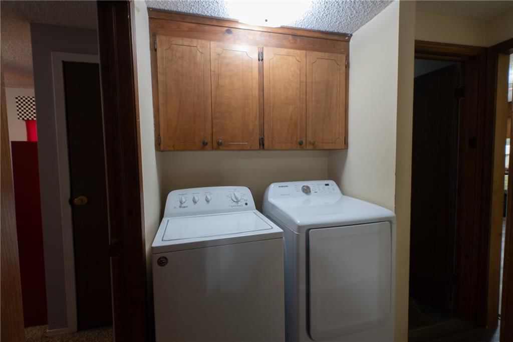 812 W Locust Street — photo 13