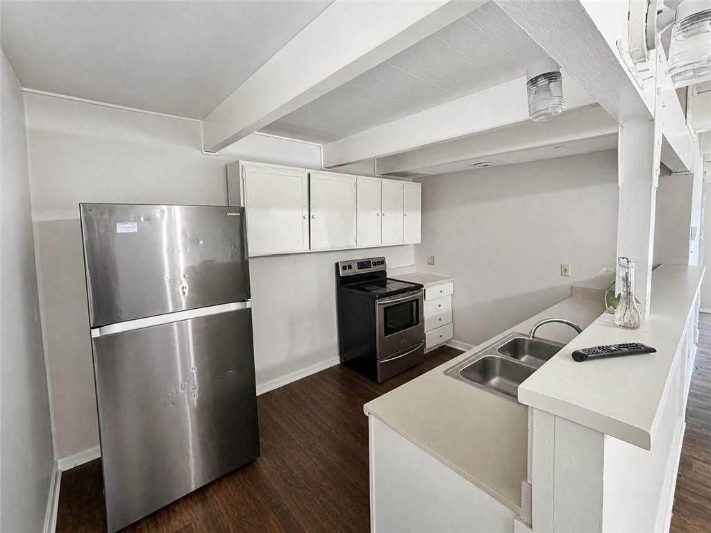 915 N 70th Terrace — photo 5